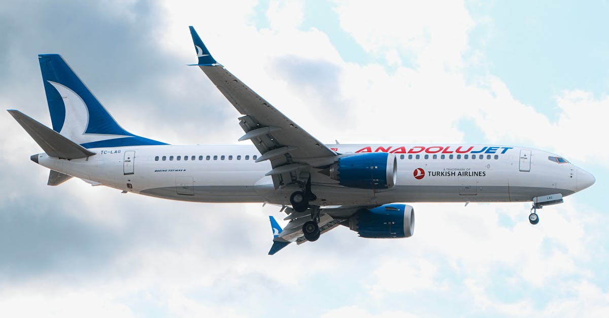 découvrez les itinéraires aériens offerts par les compagnies du monde entier pour planifier vos voyages en toute simplicité.